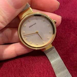 Bering crystal accent mesh band watch NEVER WORN